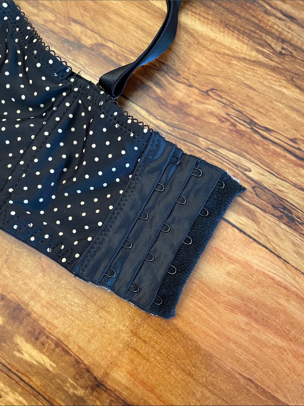 Two Boutique 34D Bras Black Polka Dot Longline Bra & Nude T-Shirt Bra EUC! - Picture 4 of 13